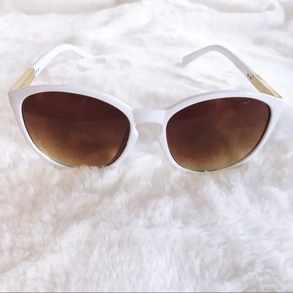 Celia White Cat Eye Full Rim Sunglasses - Picture 5 of 8